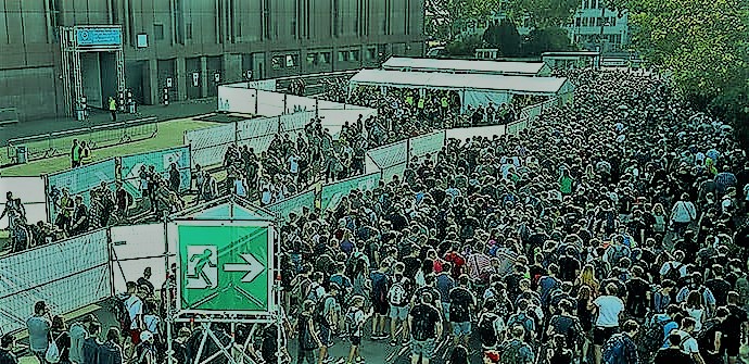 gamescom_2018_exit_here